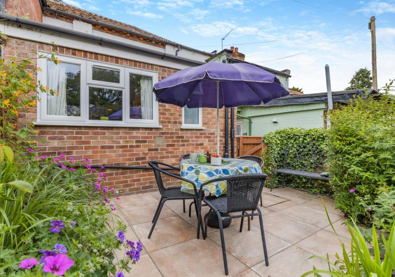 3 Church Street Reepham  Bagian luar foto
